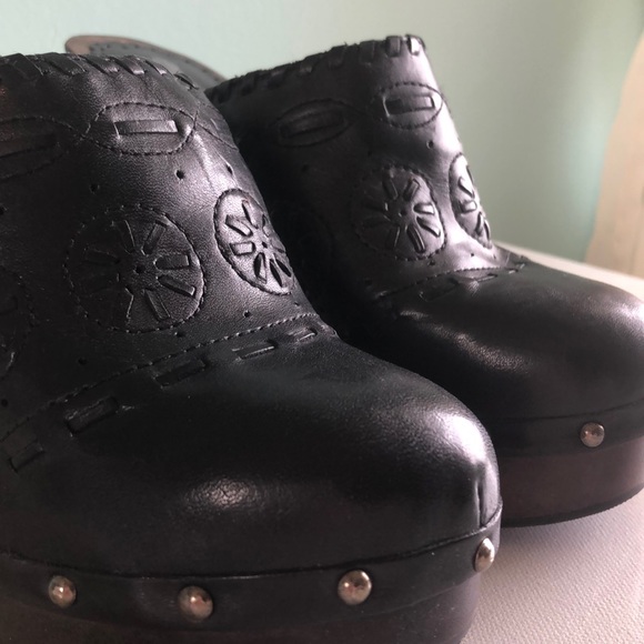 Platform slide - Picture 4 of 8